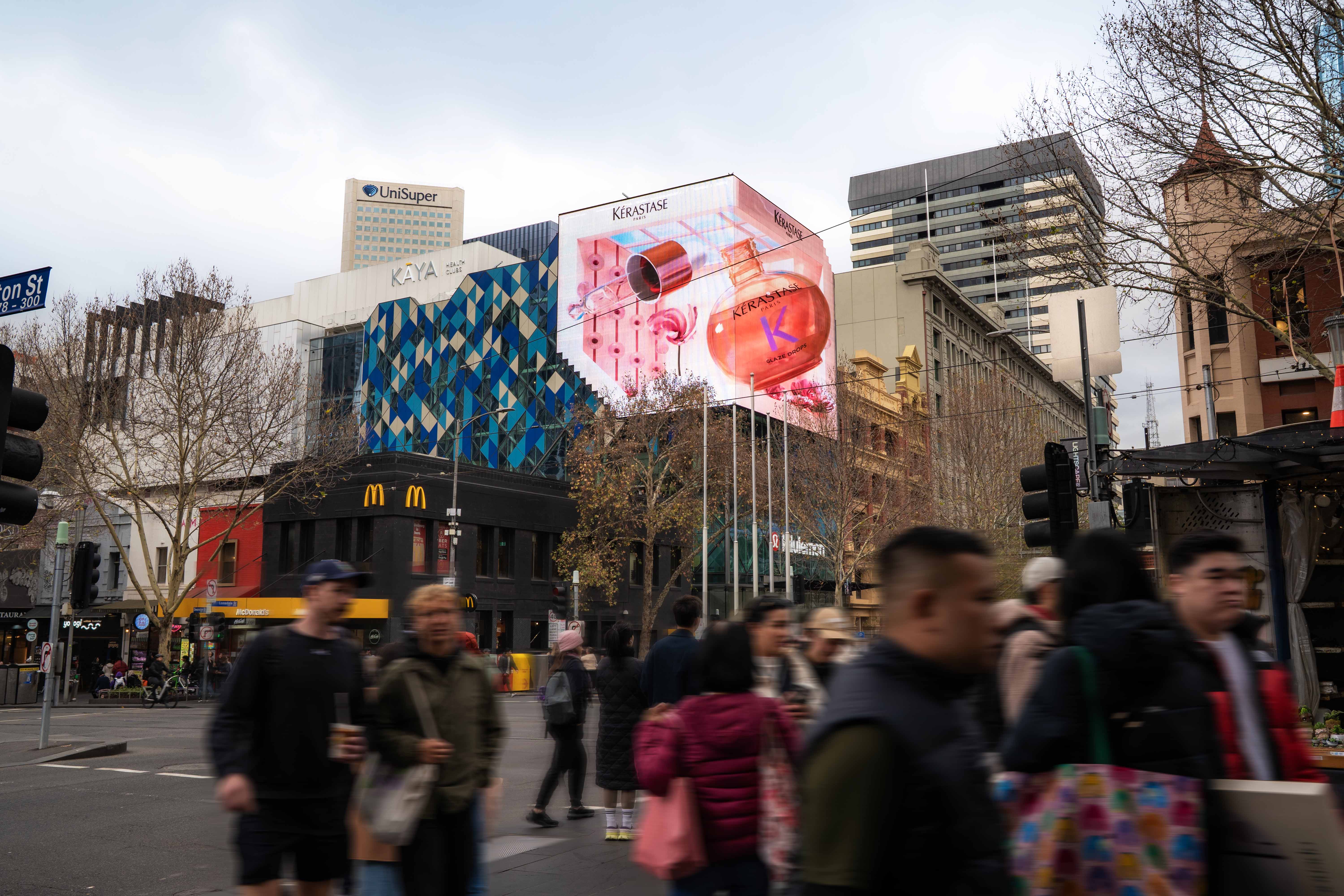 L'Oréal and QMS Get Creative With New DOOH Campaign for Kérastase