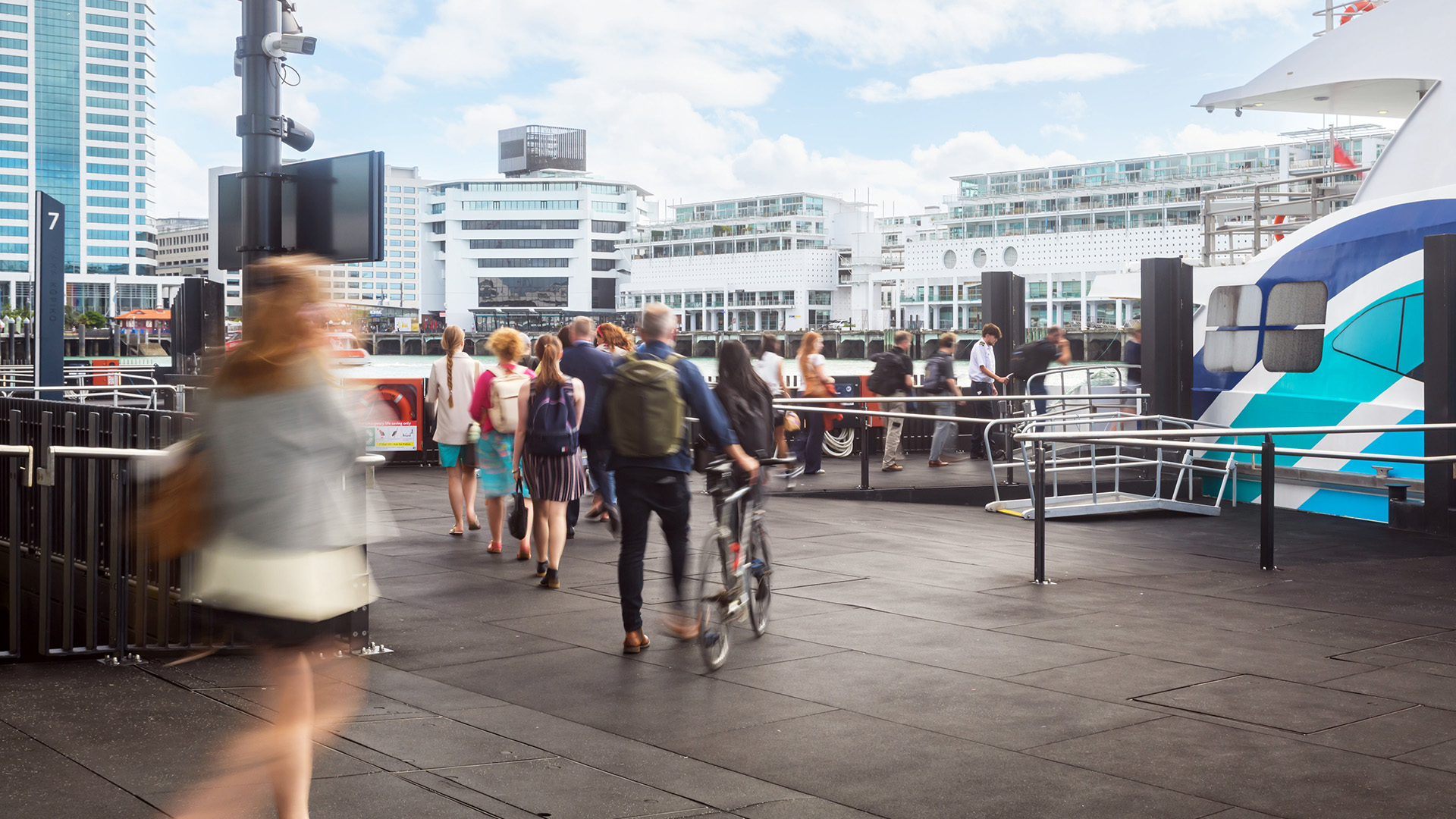 NZ_QMS_Ferry_AucklandFerryTerminal_FerryBoarding_2