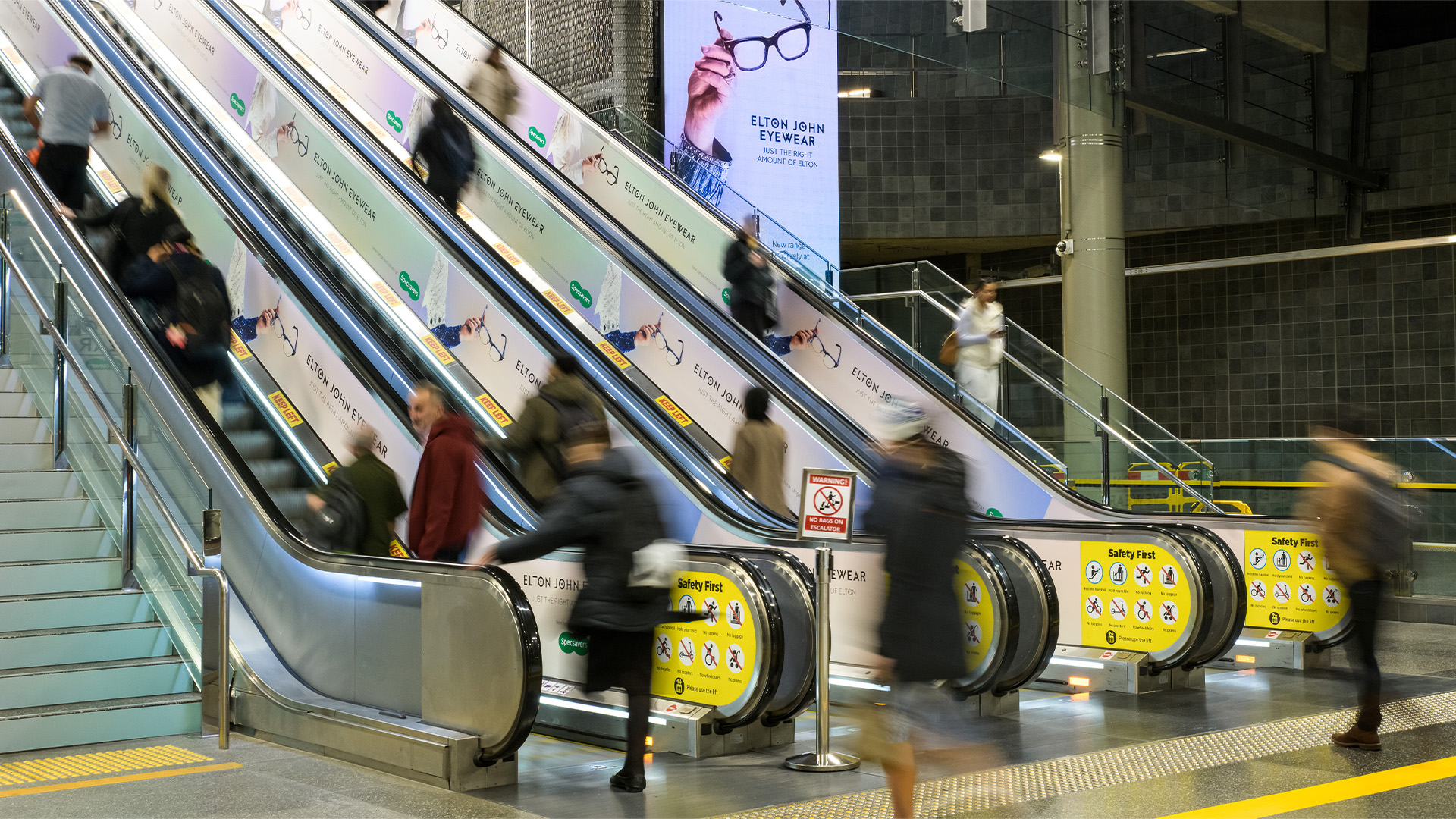 NZ_Transit-Hubs__0003_Specsaver  Britomart Takeover - Platform level